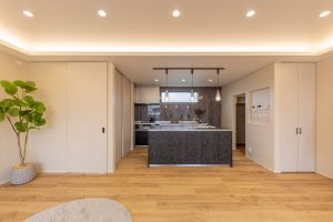 4　山口工務店　リビング　折上げ天井　新築